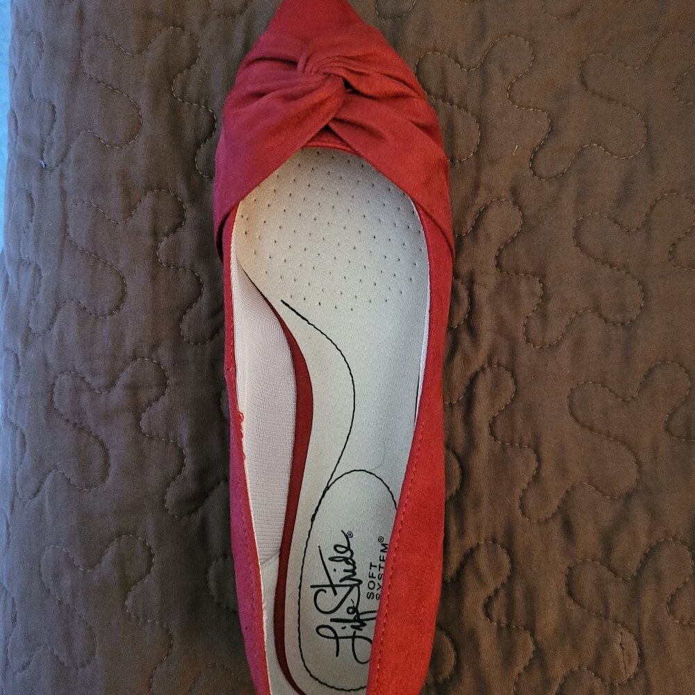 Stride Rite Flats Size 8